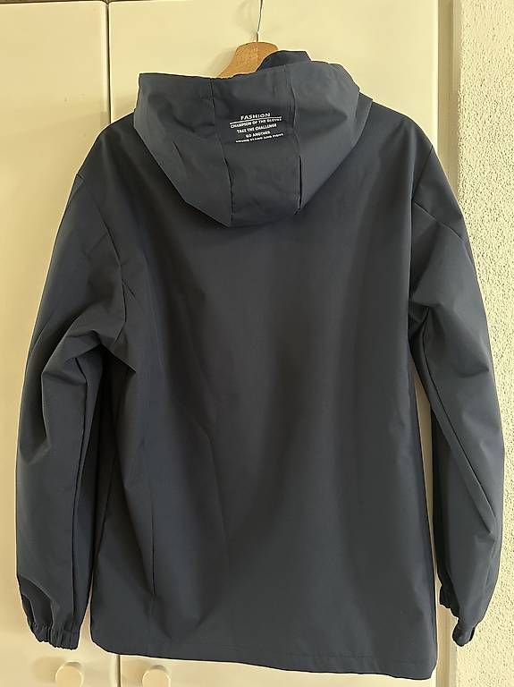 Giacche: Neue Damen Regenjacke – Usato da Willisau venduto da Geissbock11 2