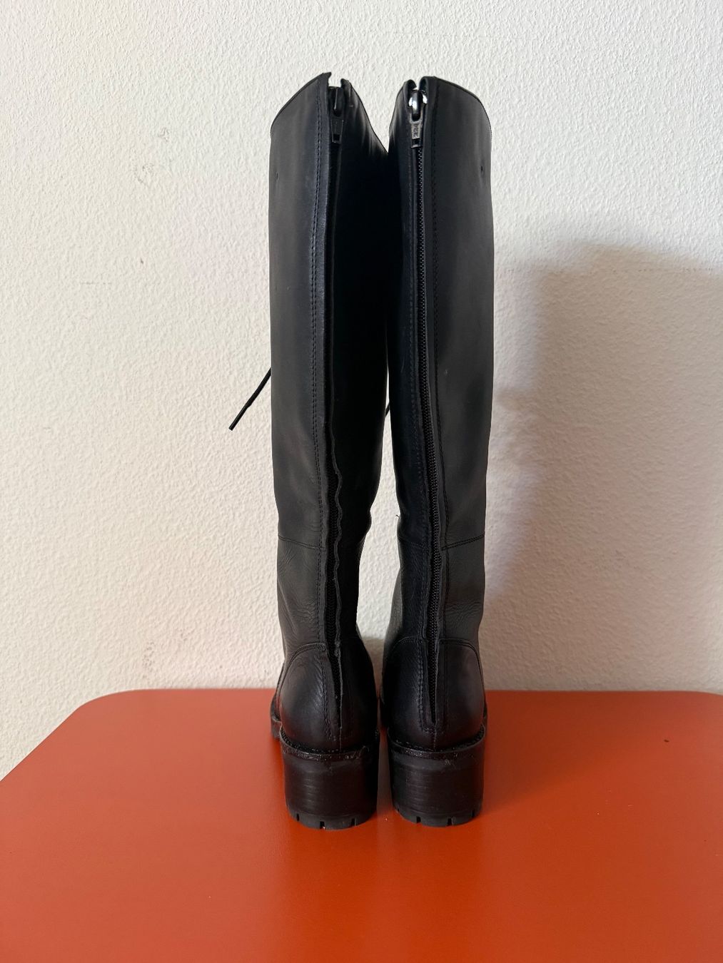 Manor Chaussures femmes: Botte en cuire – Neuf (Voir description) à Lausanne par Ruche_ 3