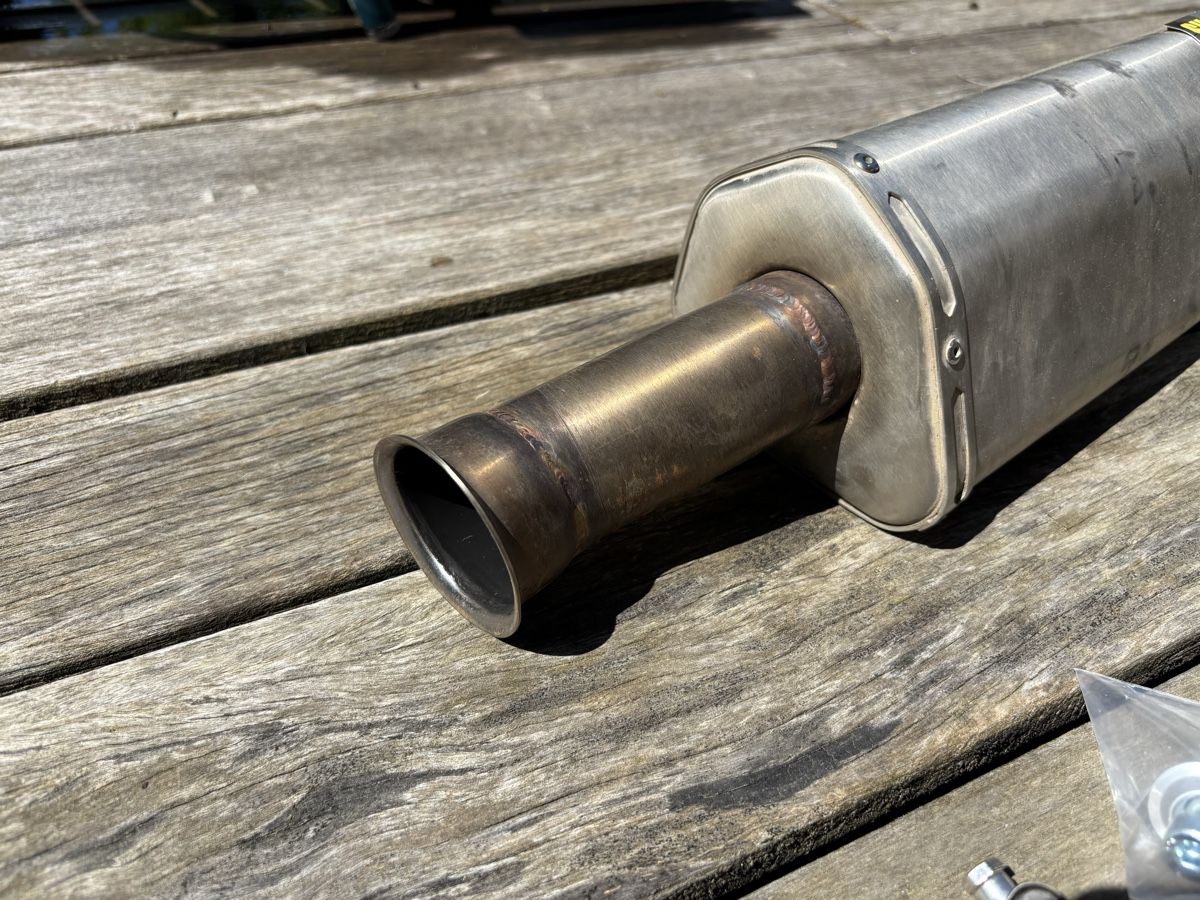 Sistemi di scarico: Husqvarna 701 Sharon Exhaust – Usato da Corsier GE venduto da Benorto 3