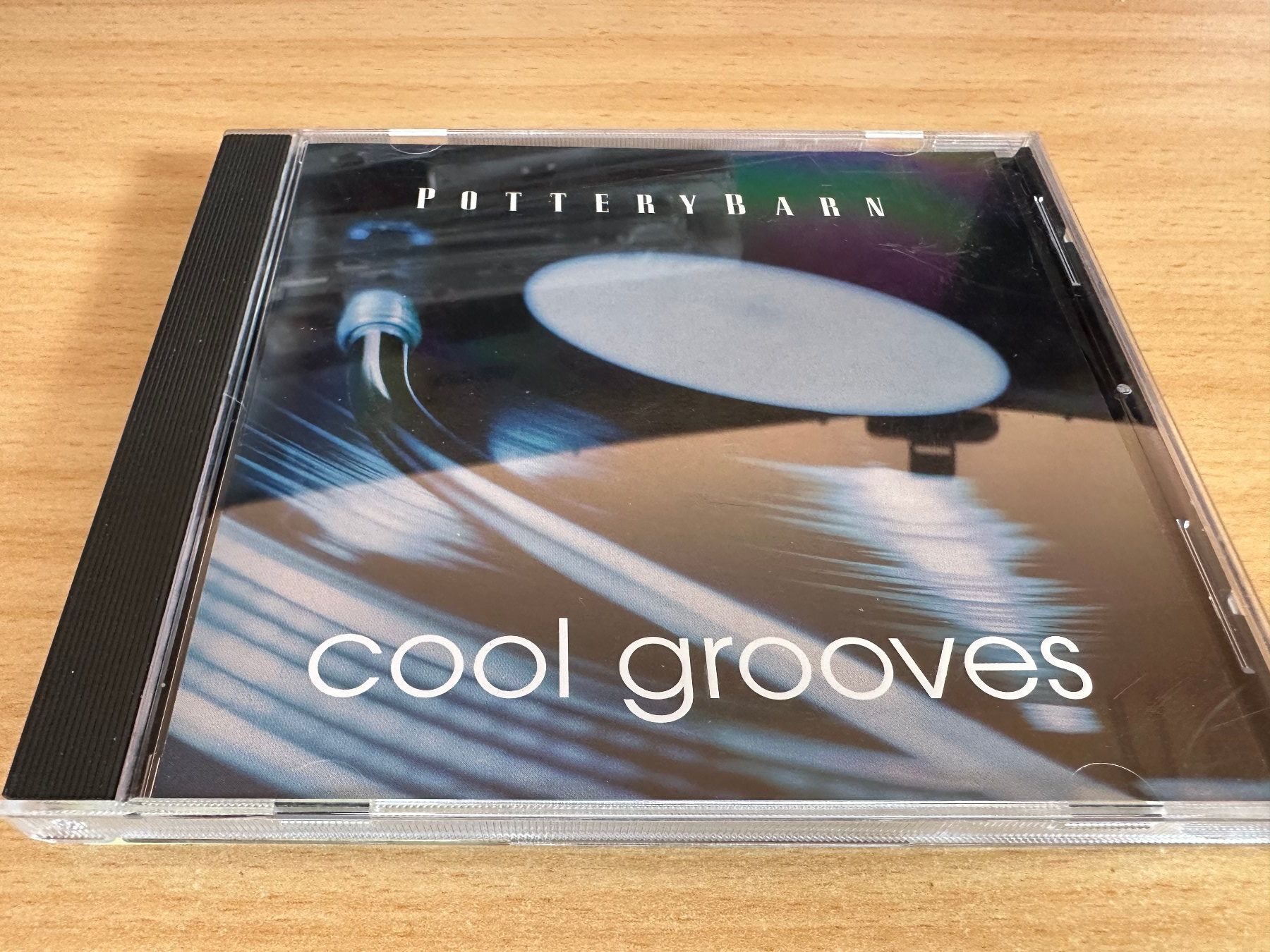 CD: Various – Cool Grooves – Usato da Rikon im Tösstal venduto da Alpenmutz
