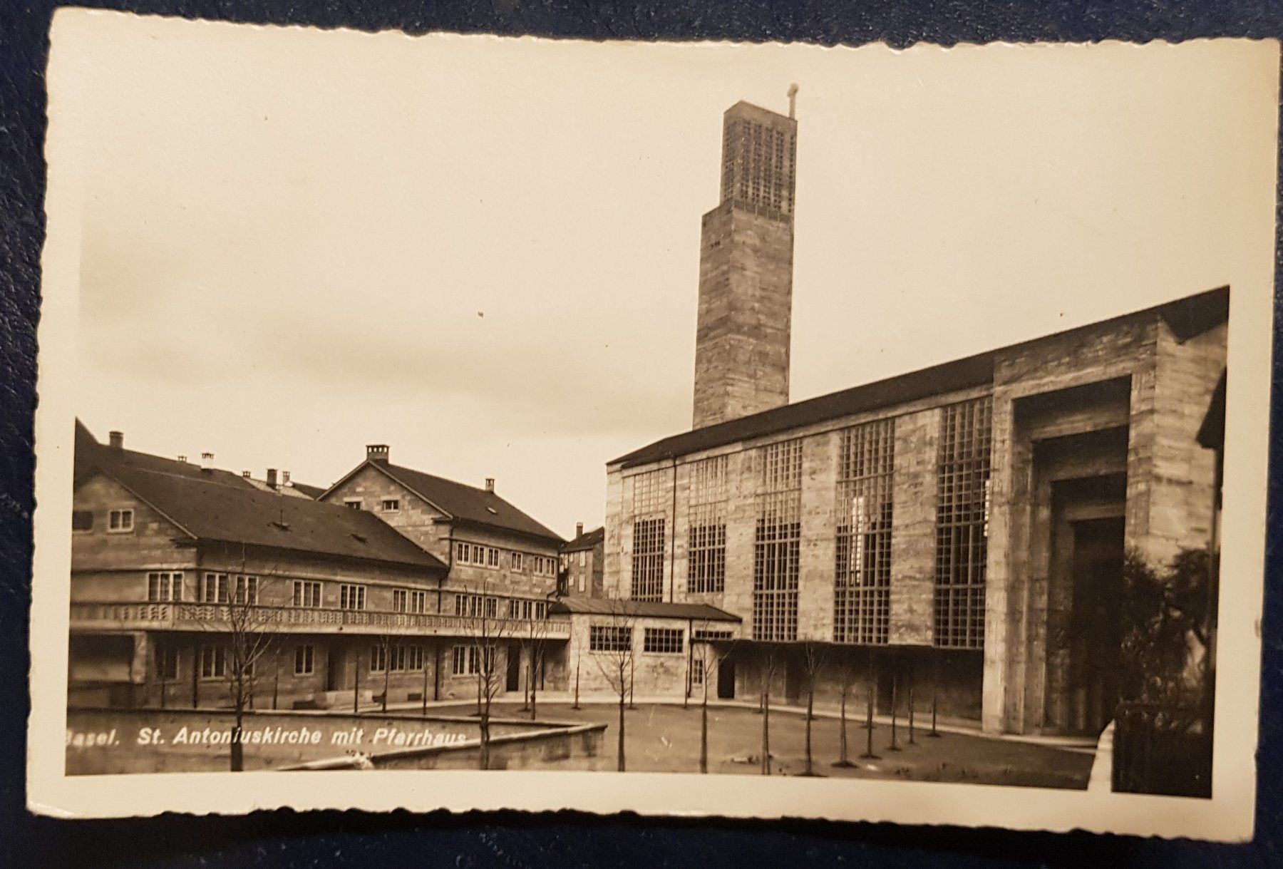 Cartoline postali: Rar. Basel. St. Antoniuskirche mit Pfarrhaus – Nuovo (secondo la descrizione) da Melchnau venduto da Fishel