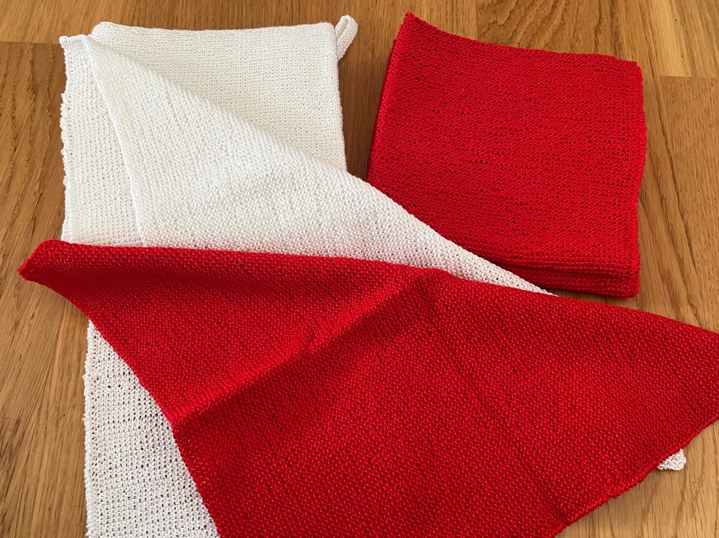 Altro per la casa: Handgestrickte Waschlappen 100% BW div. Farben – Nuovo (secondo la descrizione) da Zürich venduto da reg_rf87 4