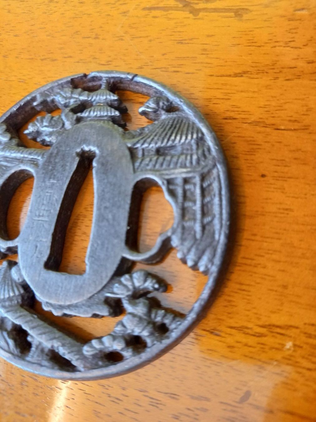 Arte internazionale: beau tsuba en fer 19 è. s. signé ? – Usato da Lausanne venduto da leneko 2