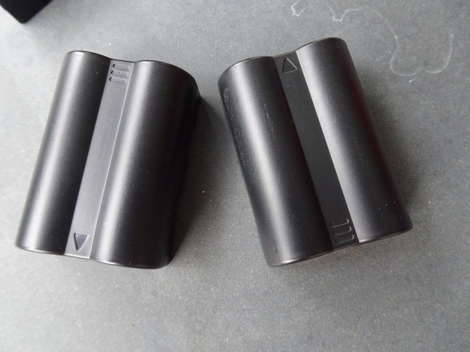Fotocamera: Nikon D 100 mit Batterie-Griff, 4 Akkus – Usato da Aadorf venduto da Chnorli-Furz 5
