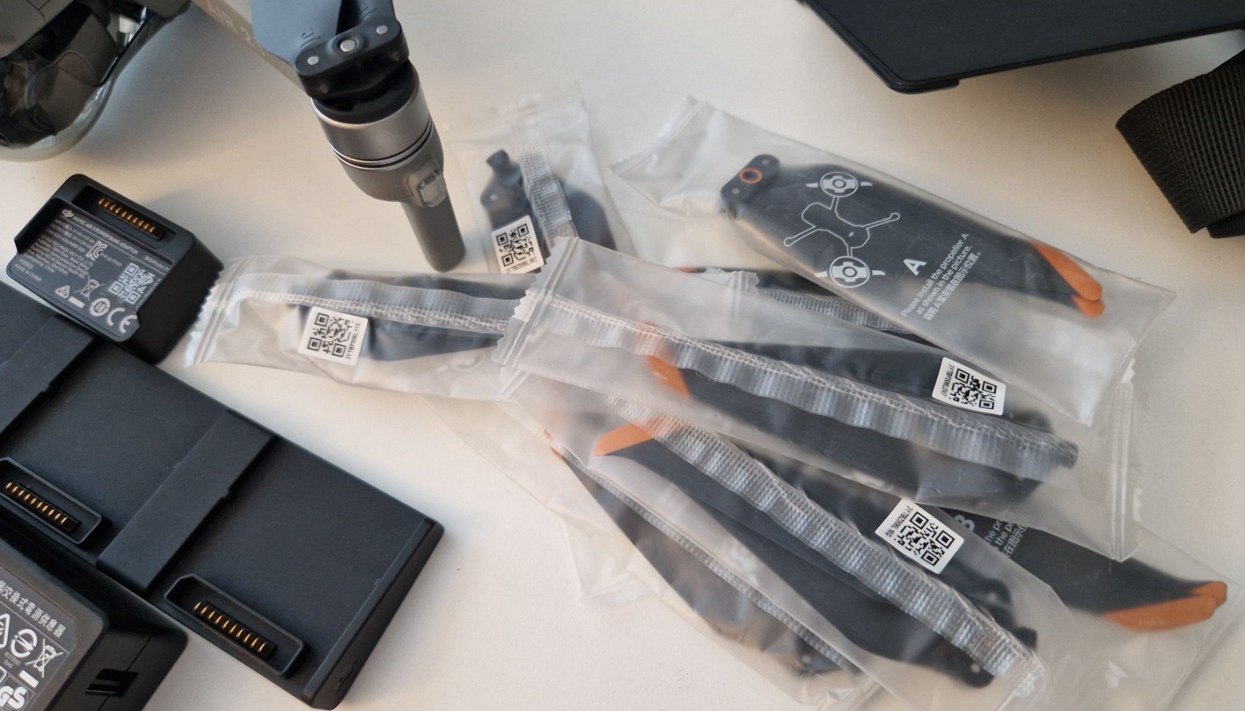 DJI RC Kits de montage: DJI Air 2s Fly more Combo – D'occasion à Kleindöttingen par boobee 1
