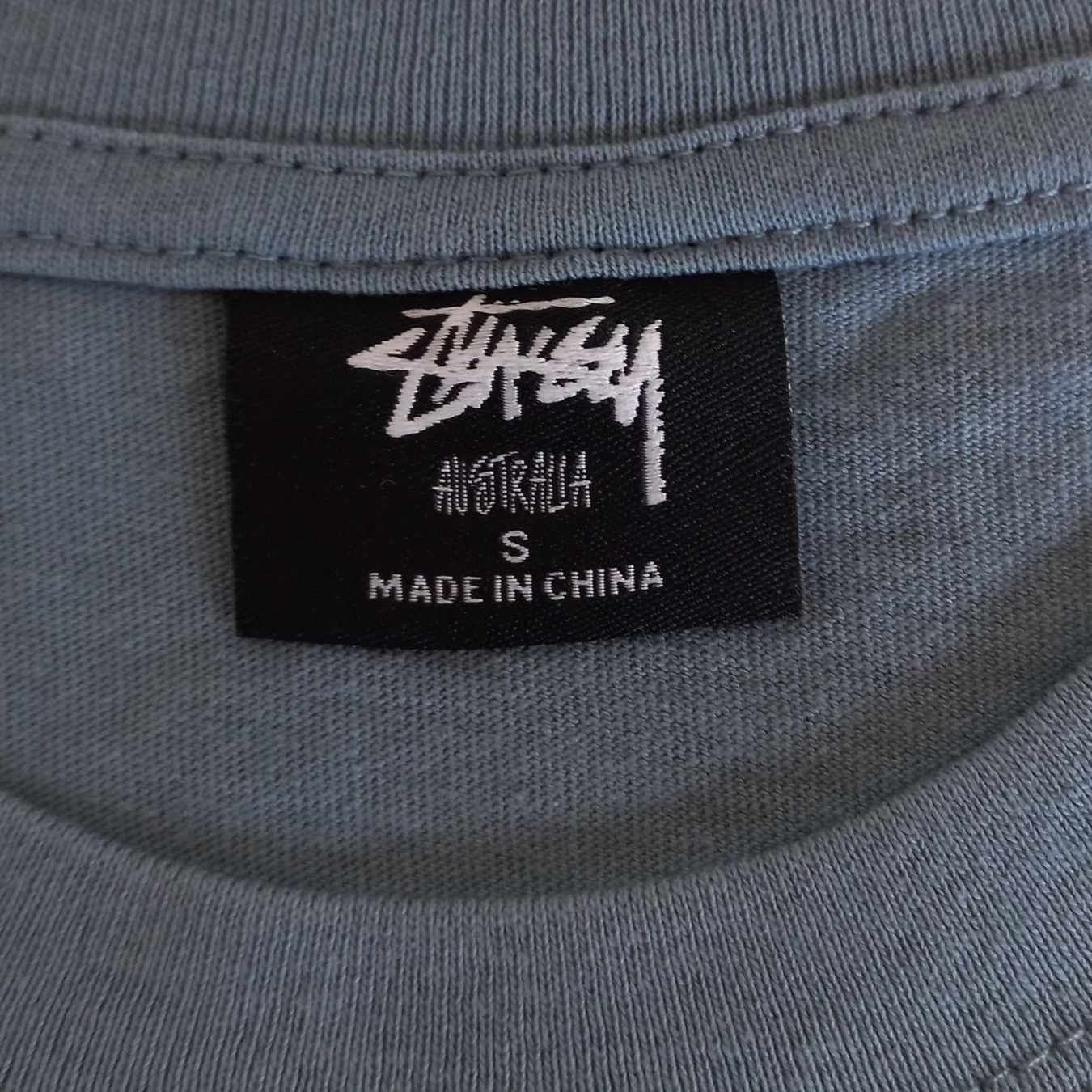 Stüssy T-shirt: Stüssy Graphic Tee (S) – Nuovo e nell'imballaggio originale da Chamoson venduto da Sapoloshop 3