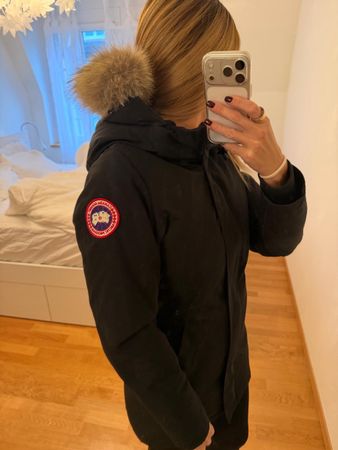 Canada Goose Winterjacke schwarz, Grösse XS, Top Zustand! 