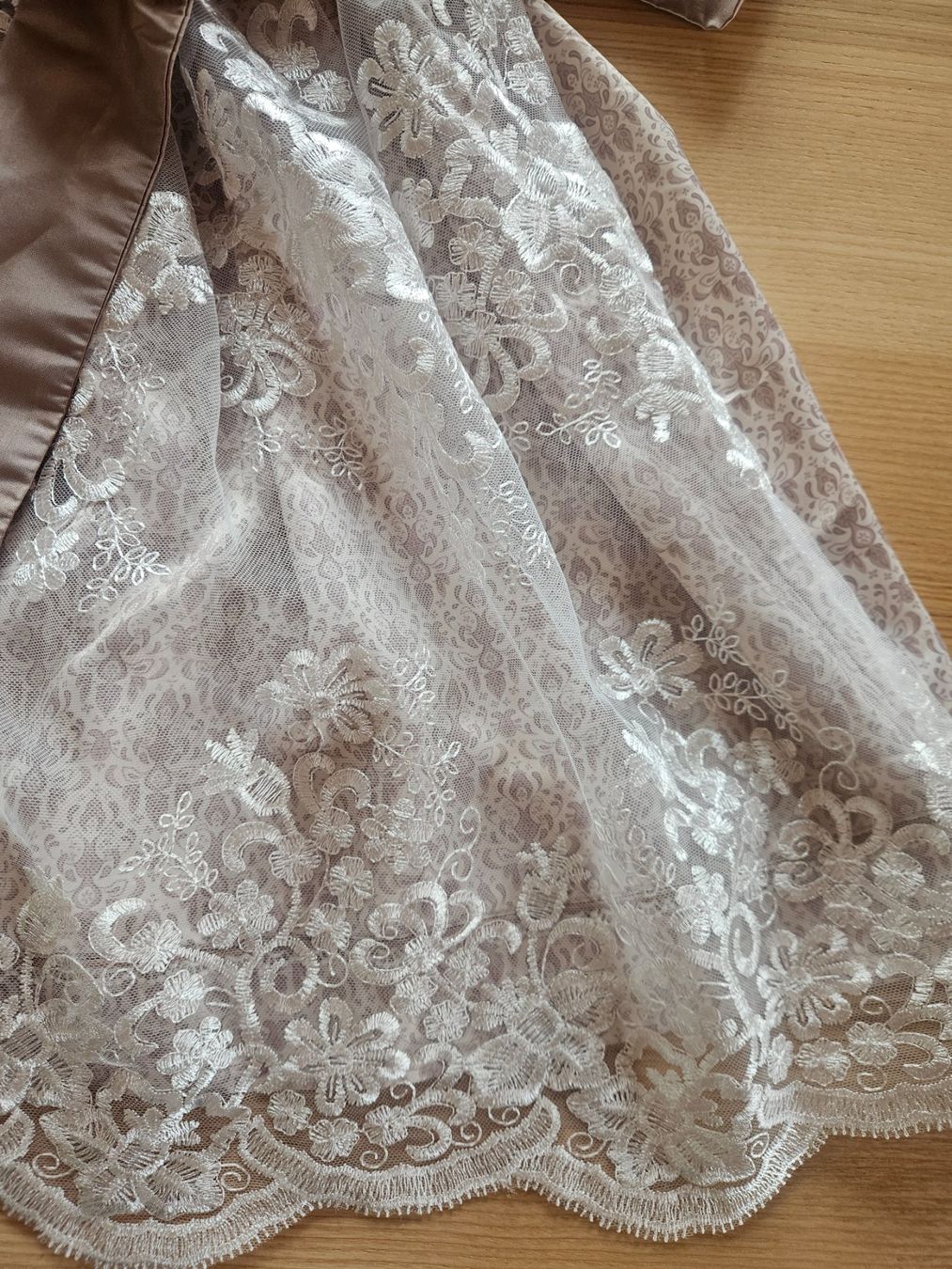 Vestiti: Dirndl Gr.36 beige-braun, Viva Couture – Usato da Oberhelfenschwil venduto da tup12 5