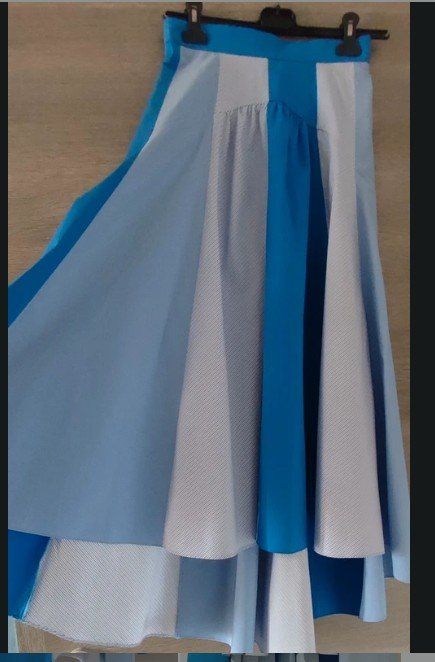 Sandro Gonne: Sandro_Long Skirt – Usato da Luzern venduto da lor_ncs7 1