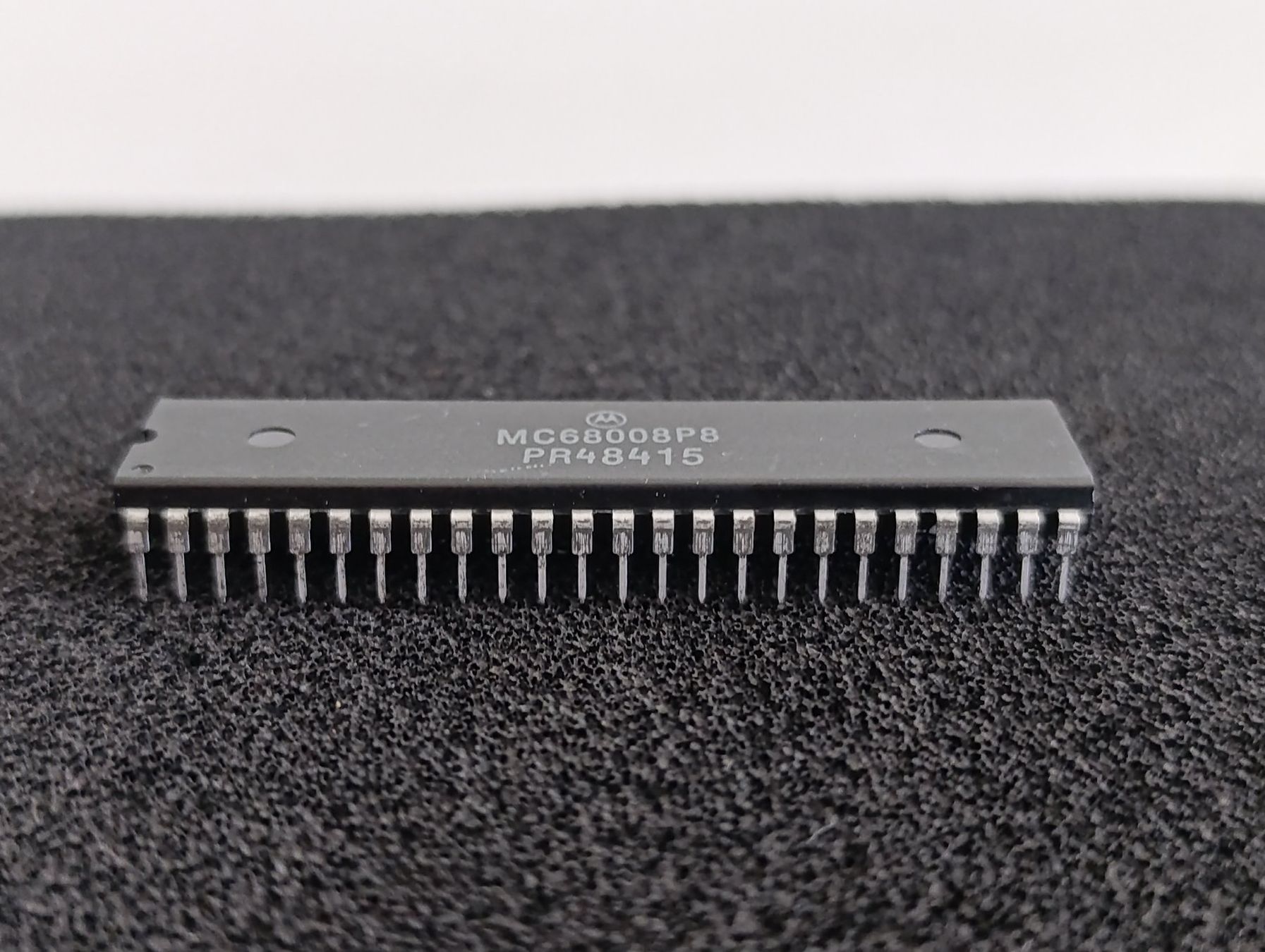 Elektronikbauteile: MC68008P8 Motorola CMOS MicroProzessor Integrated Circuits – Gebraucht aus Niederneunforn von Gusti123 2