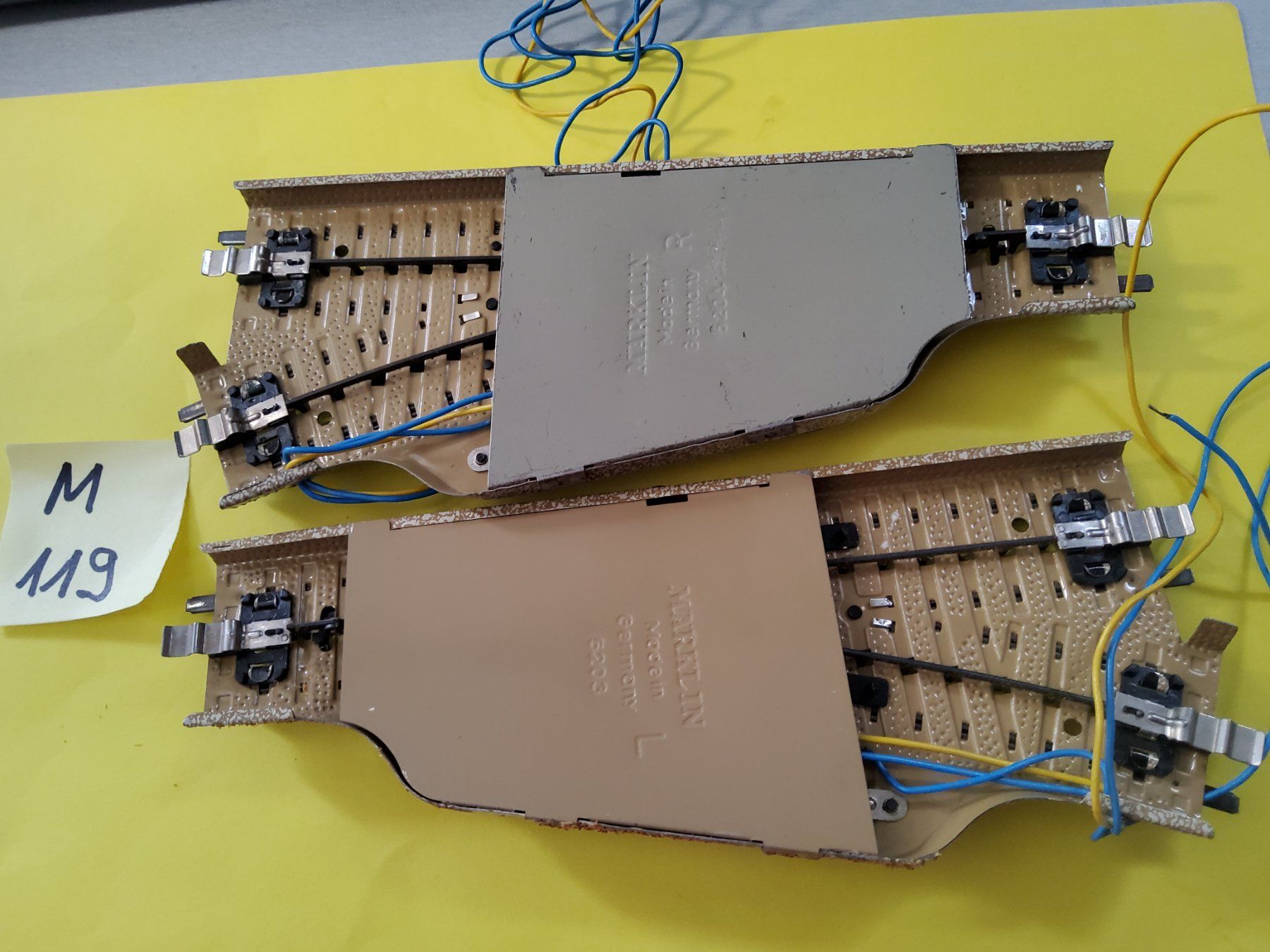 Märklin Modellini di ferrovie: 2 Märklin M-Weichen H0 – Usato da Grüningen venduto da VENOM59 2