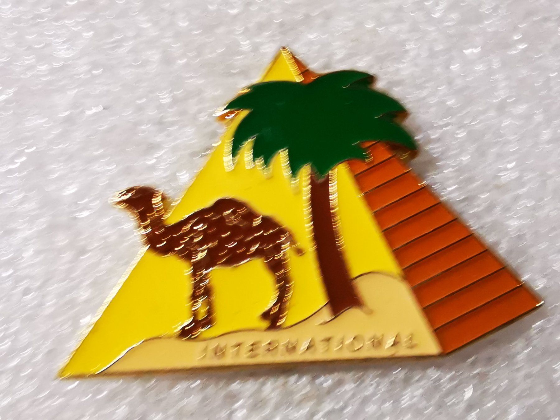 Placchette & Badge: Ansteckpin 190: Camel – Usato da Oppligen venduto da Pin-Fall-Shop