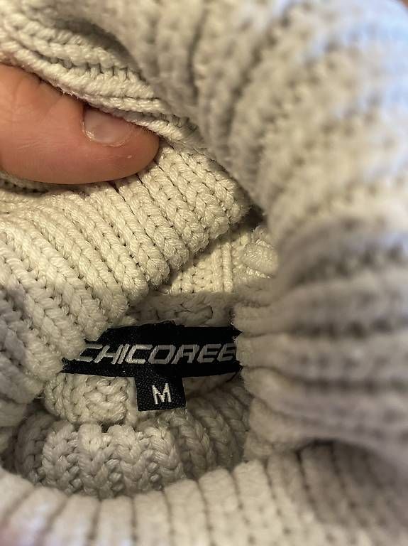 Pullover & Sweatshirts: Pullover femme taille M – Gebraucht aus Martigny-Croix von jen_t9fp 1