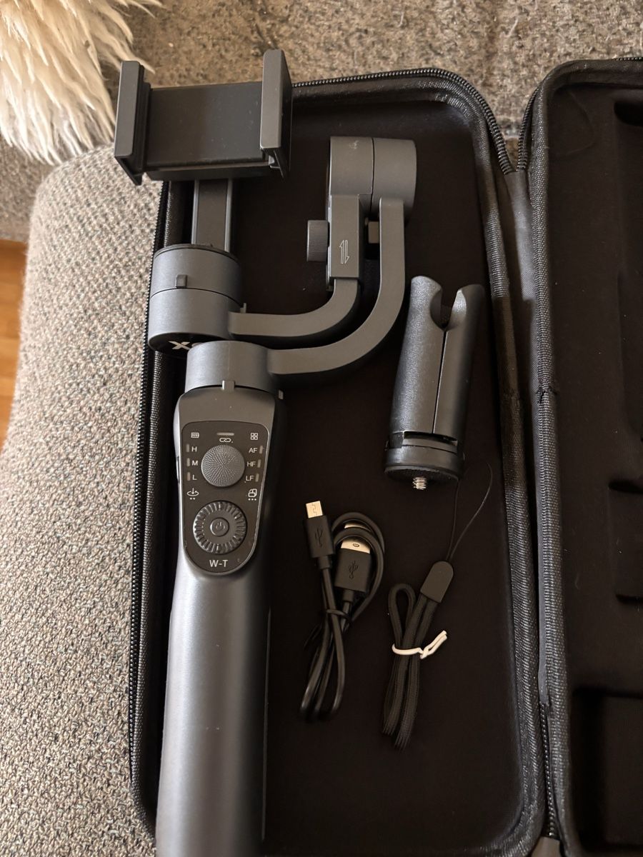 Staffe: Smartphone Gimbal Stabilisator mit Tasche gut erhalten – Usato da Liestal venduto da Raul910