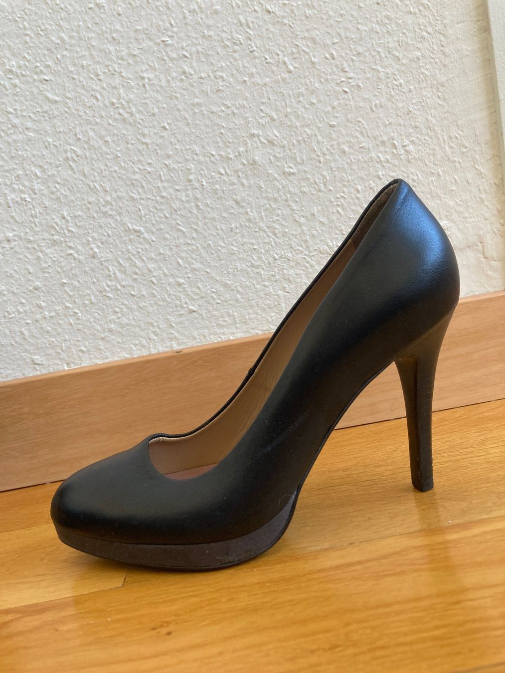 Scarpe da donna: Escarpins en cuir – Usato da Genève venduto da cricri159 1