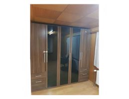 Möbelabgabe – Kleiderschrank (Abholung sofort)