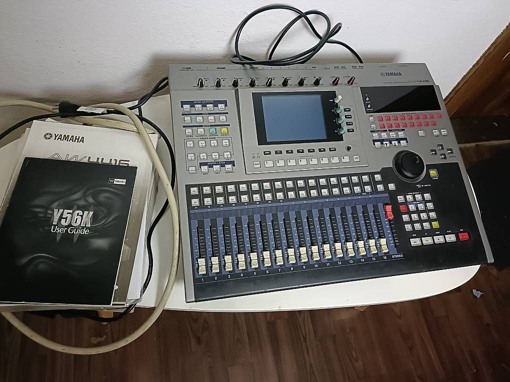 Yamaha Console di mixaggio: Yamaha AW4416 Professionelle Audio-Workstation – Usato da Heimberg venduto da Bombele 2