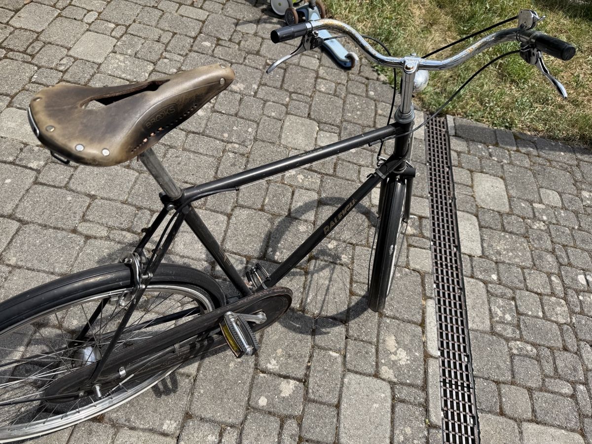 Raleigh Biciclette: Altes Sportfahrrad Raleigh - Velo Oldtimer – Usato da Langenthal venduto da fluehmann_ 3