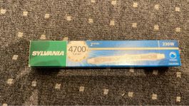 2Sylvania Halogen Lampe 230W, 4700 Lumen, Neu und ungebrauch