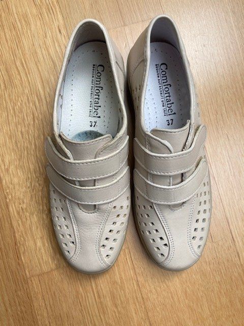 Scarpe da donna: bequeme Damen Schuhe Gr.37 – Nuovo (secondo la descrizione) da Stallikon venduto da dotka07
