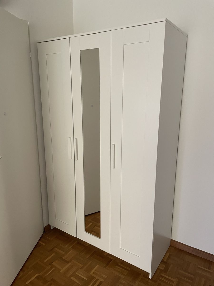 Schränke: Kleiderschrank Ikea Brimnes – Gebraucht aus Otelfingen von 19C90 2