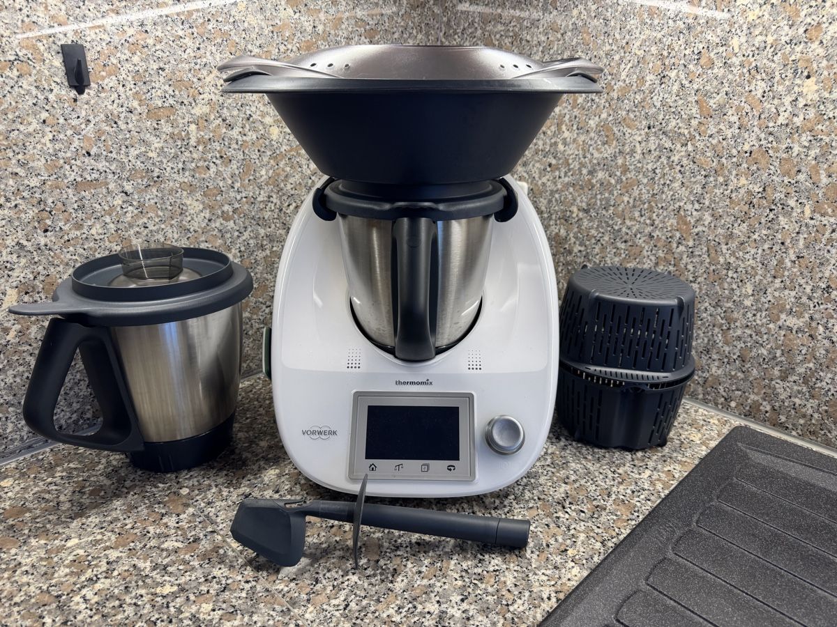 Thermomix Appareils de cuisine: Thermomix TM5 – D'occasion à Vezia par psoldo 3
