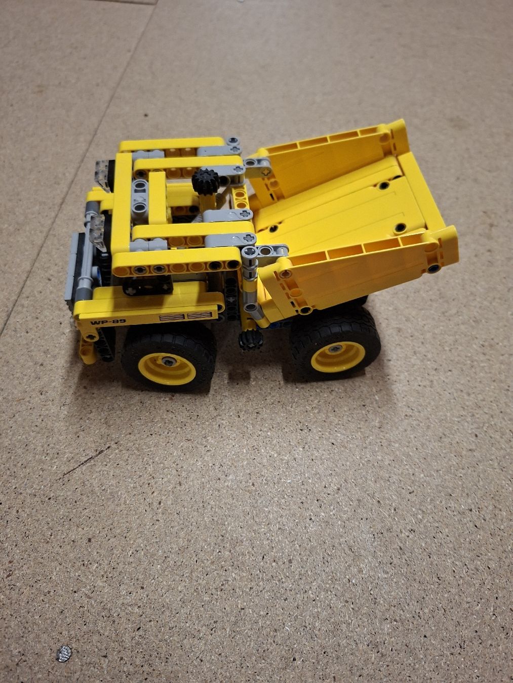 Lego Baukästen: Muldenkipper Lego Technik 42035 – Gebraucht aus Büsserach von Grenzstein