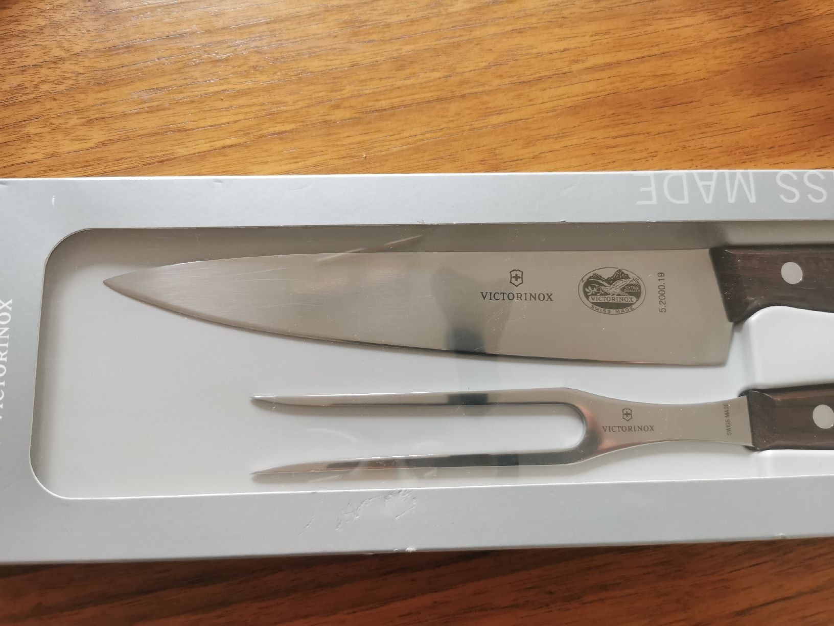 Victorinox Couteaux de cuisine: Messer & Fleischgabel Tranchierset – Neuf avec emballage d'origine à Weiningen ZH par angebot05 2