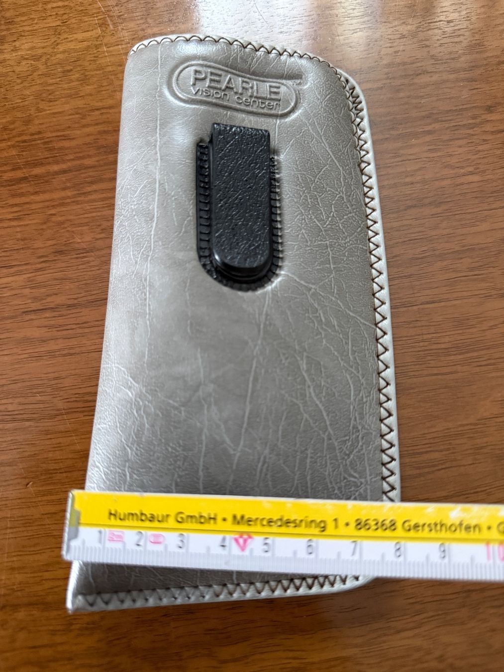 Altro in  Abbigliamento & Accessori: Brillenetui Lederimitat grau PEARLE – Usato da Erstfeld venduto da Mario_boe0 4