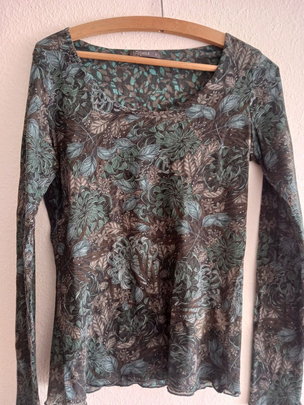 Nile T-shirt: Shirt S von Nile – Usato da Riedholz venduto da bri_fr7s