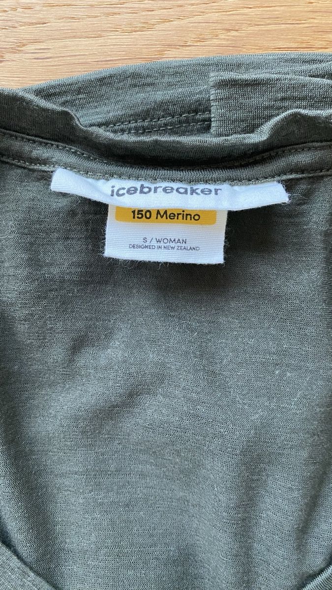 Icebreaker T-shirt: Icebreaker Merino Shirt S – Nuovo (secondo la descrizione) da Wilen (Sarnen) venduto da SanVibes22 2