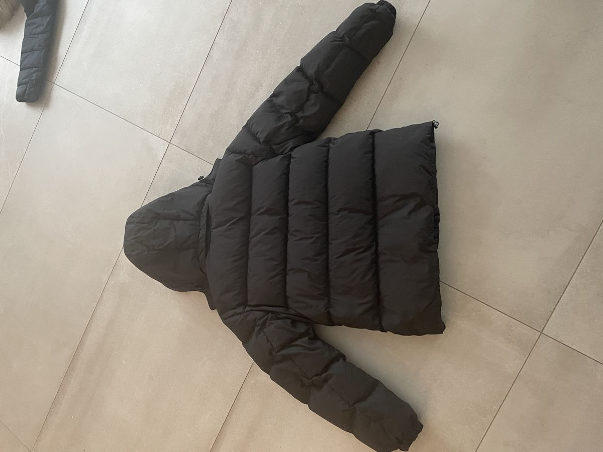 Tommy Hilfiger Giacche: Winterjacke Hilfiger, neuwertig  – Usato da Zollikofen venduto da ballspielerb1 2