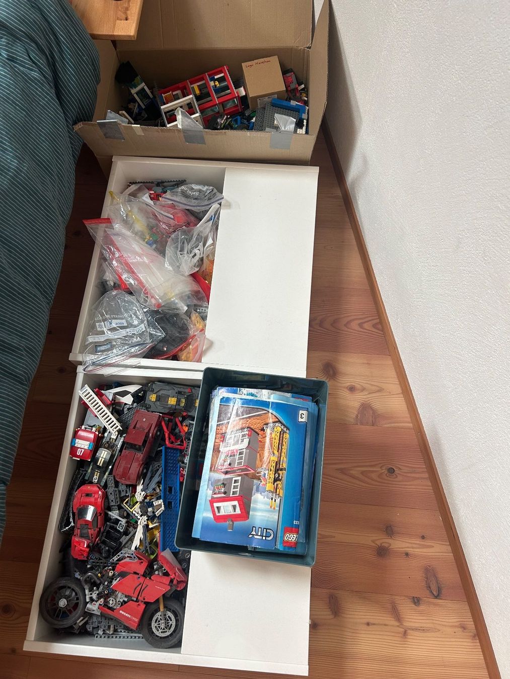 Lego Jouets: Sehr viele Lego Sets – D'occasion à Bubikon par fer_kzg9
