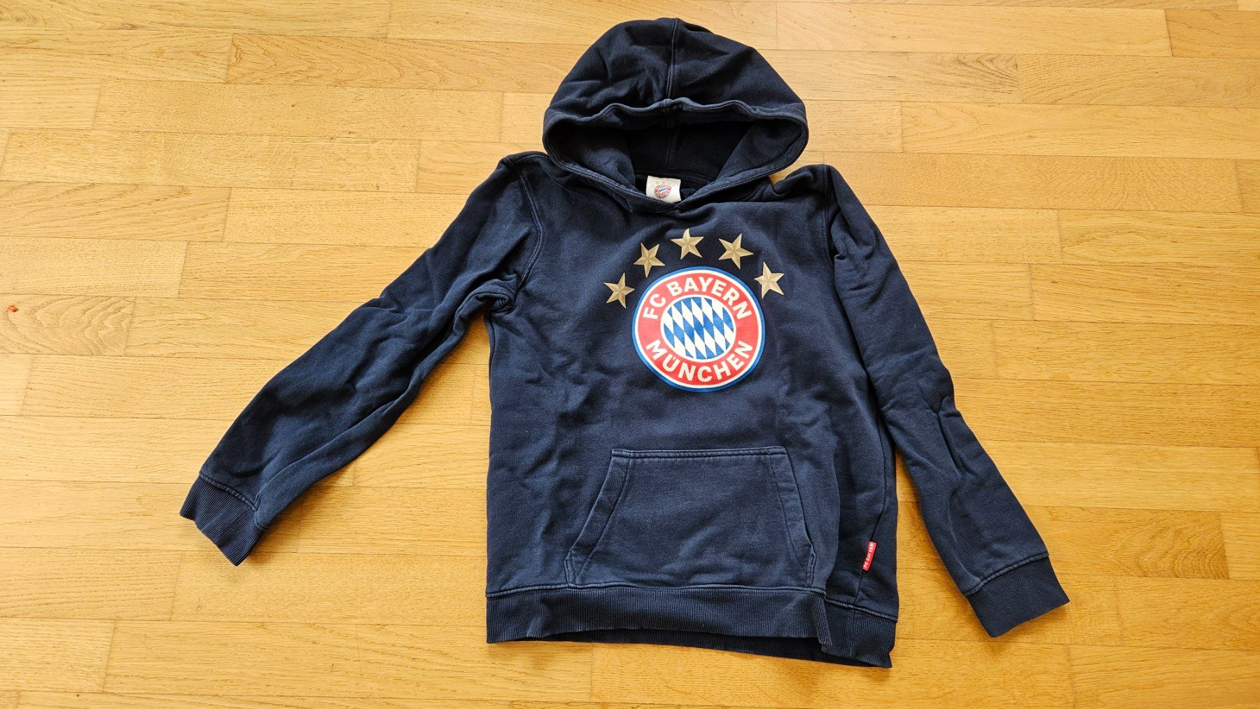 Maglioni & Felpe: Bayern München Hoodie – Usato da Bubikon venduto da diditoto