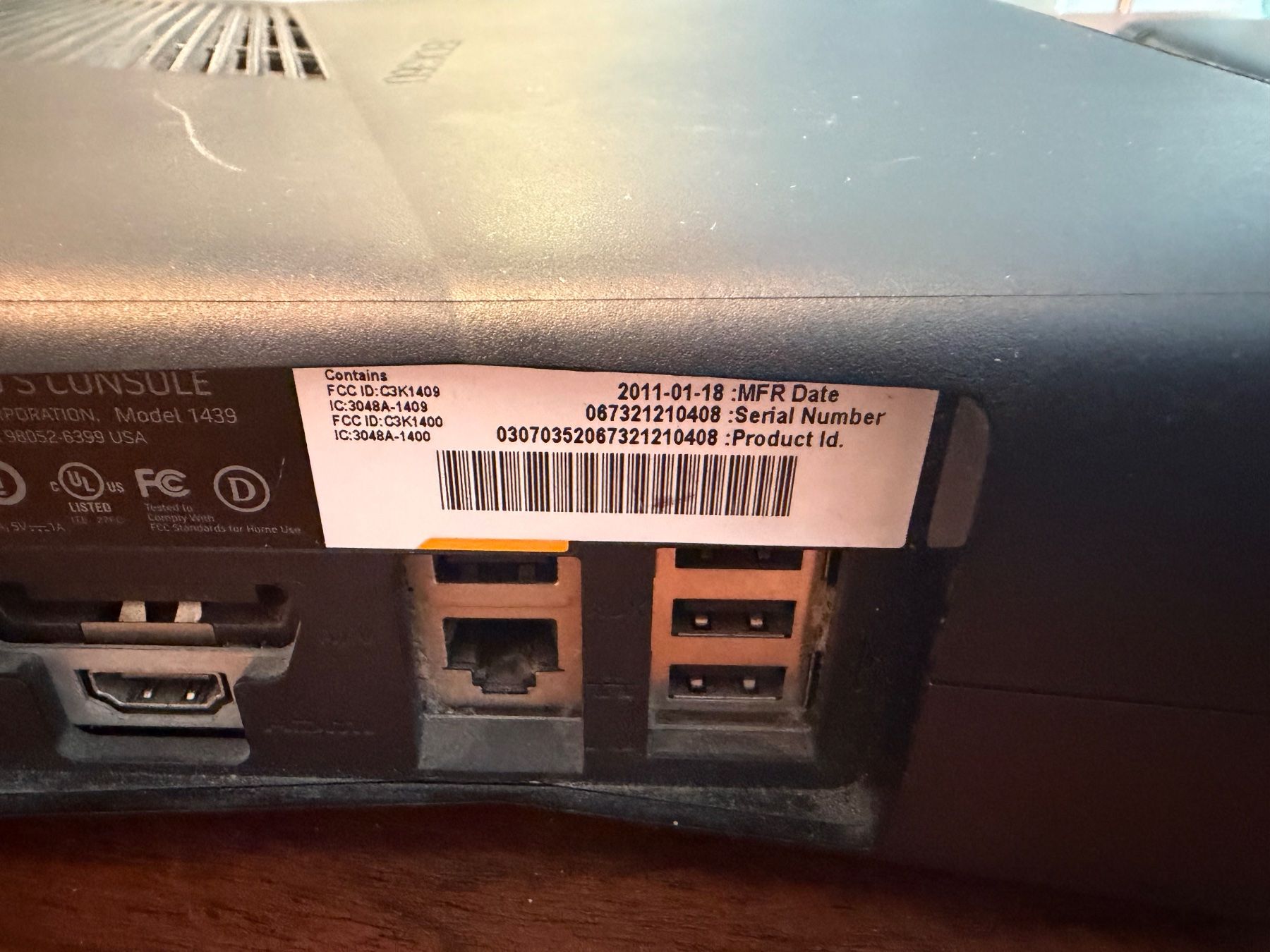 Microsoft Console: Xbox 360 Slim 320 GB inkl. Kinect und Controller – Usato da Thunstetten venduto da Virus_33 4