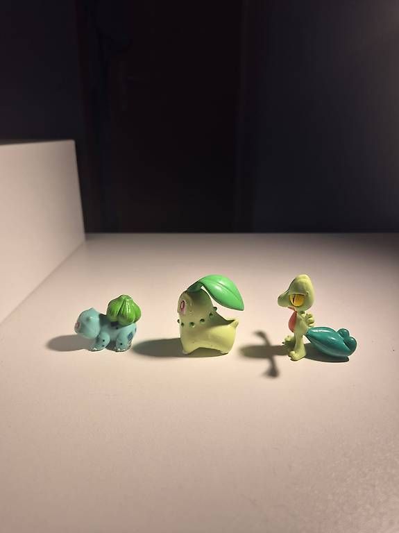 Giocattoli: Vintage 90s-00s Pokemon Grass starters Figurines – Usato da Echallens venduto da cha_6vnf 1