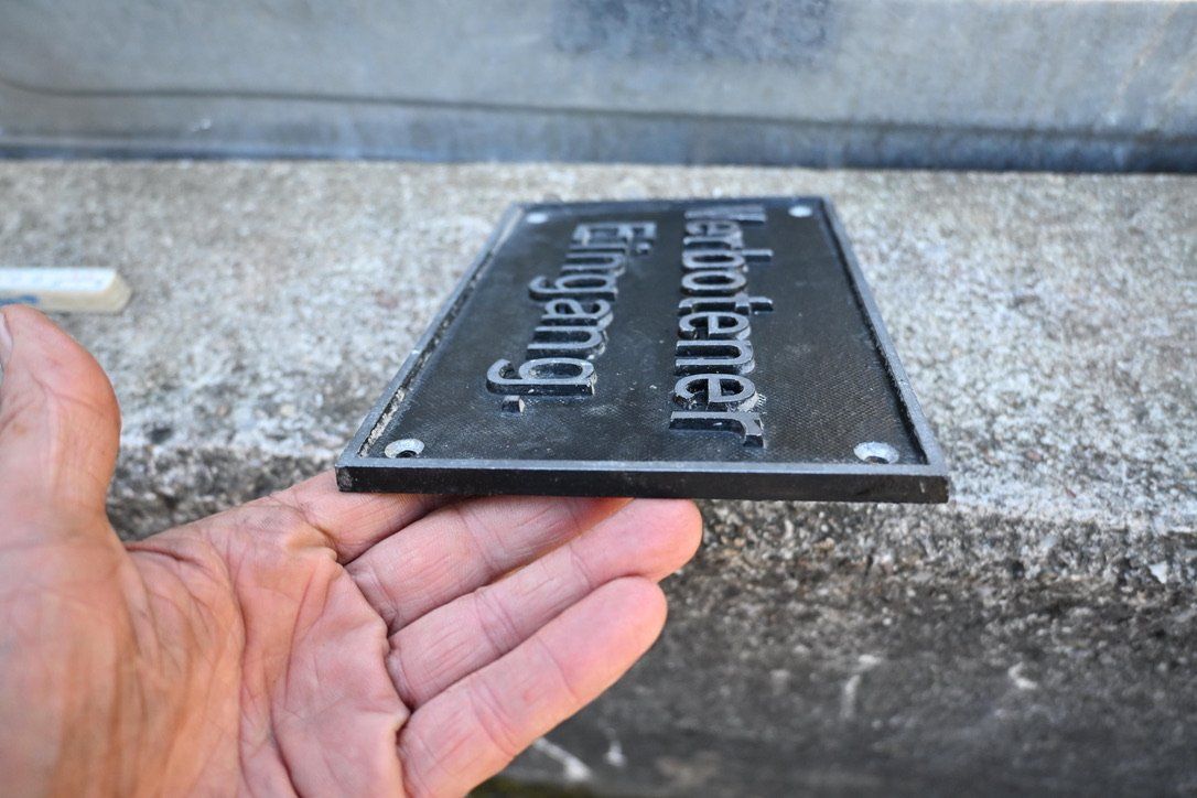 Schilder: altes Aluguss-Schild " VERBOTENER EINGANG " – Gebraucht aus Pfaffhausen von mono_rec 6