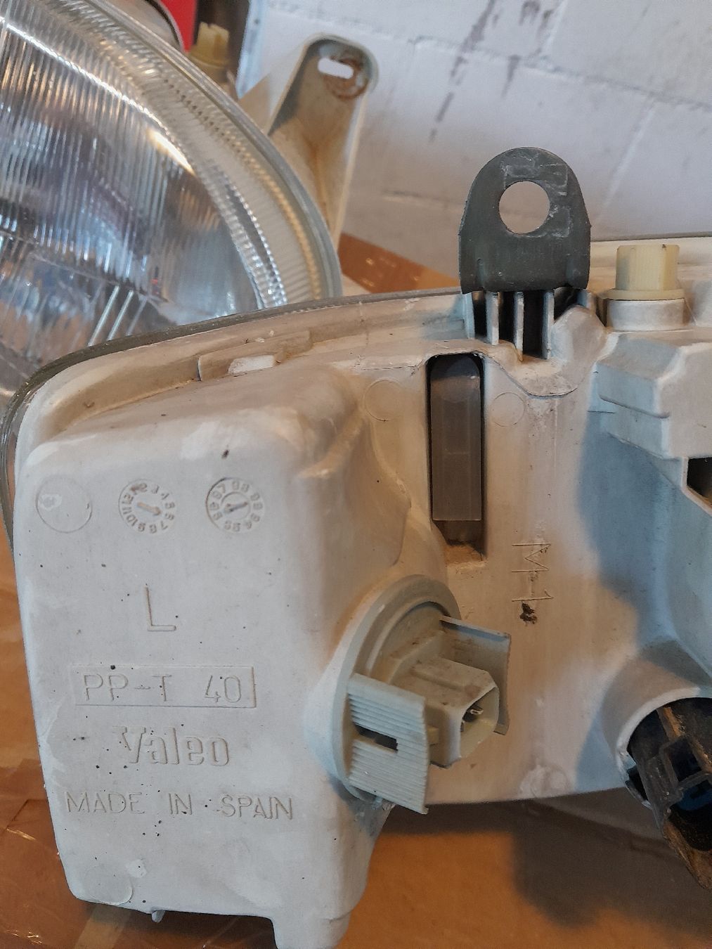 Ford Scheinwerfer: Ford Escort MK7 Scheinwerfer mit Nebellicht und Seitenblinke – Gebraucht aus Studen SZ von Mostelbock02 2