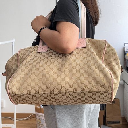 Gucci bag For reference when worn