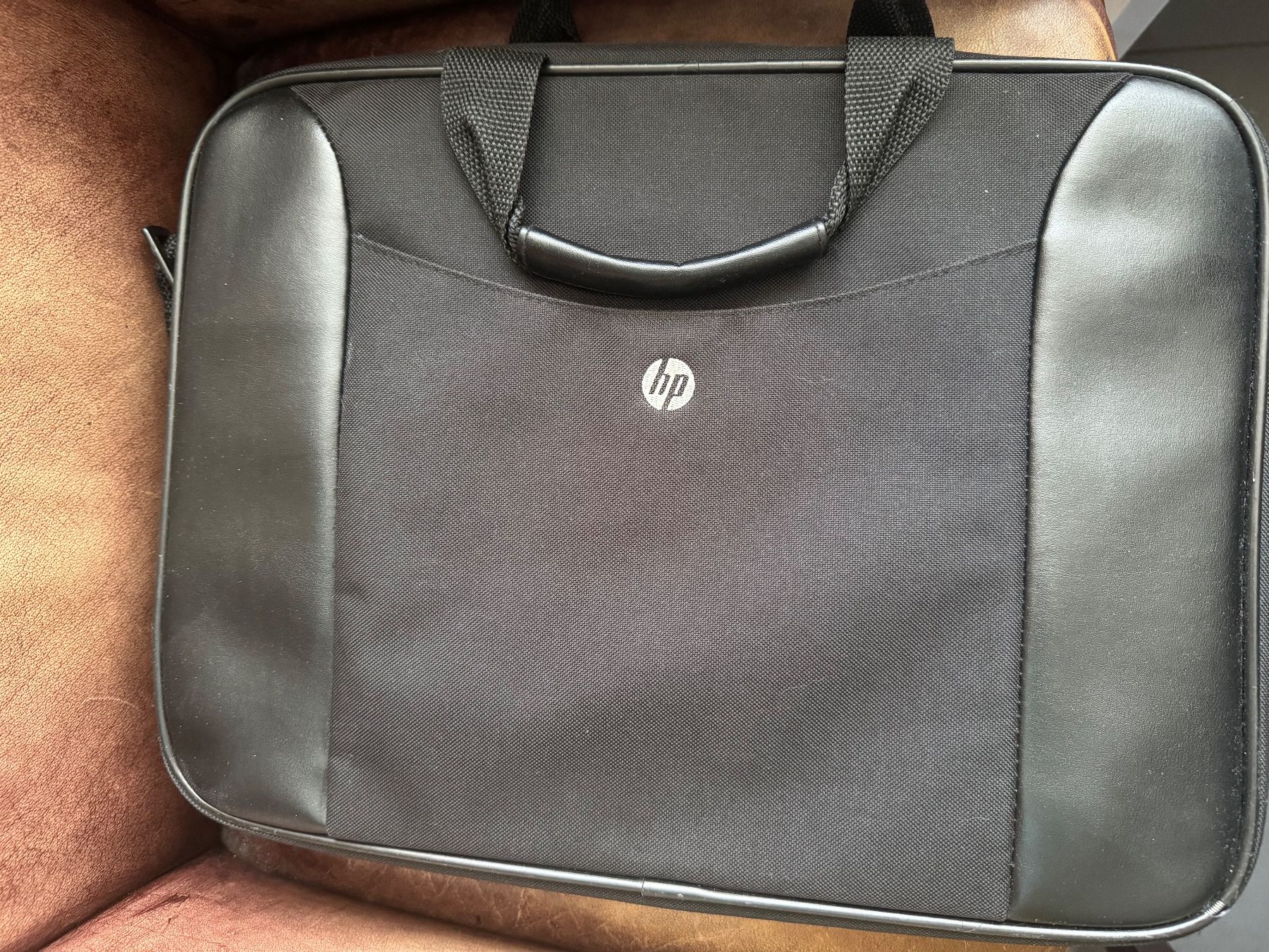 Borse: HP Laptoptasche Aktentasche Computertasche – Usato da Obfelden venduto da cesarina10 1
