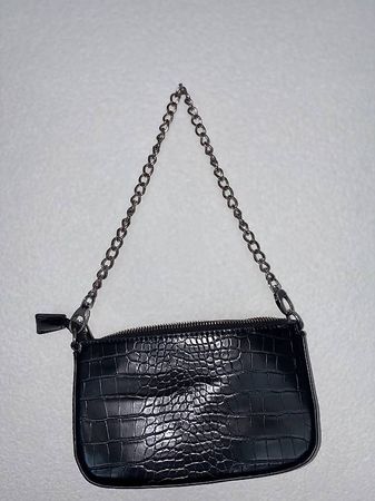 SAC BAGUETTE NOIR EFFET CROCO BERSHKA