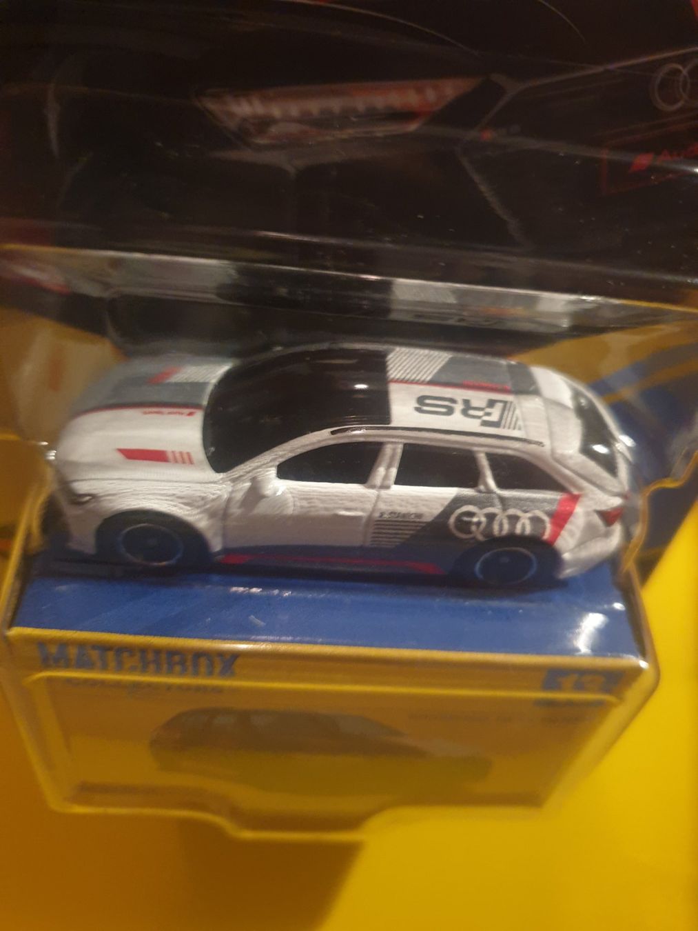 Matchbox Modellini d'auto: Matchbox 2023 AUDI RS6 AVANT – Nuovo e nell'imballaggio originale da Oftringen venduto da Rotor 4