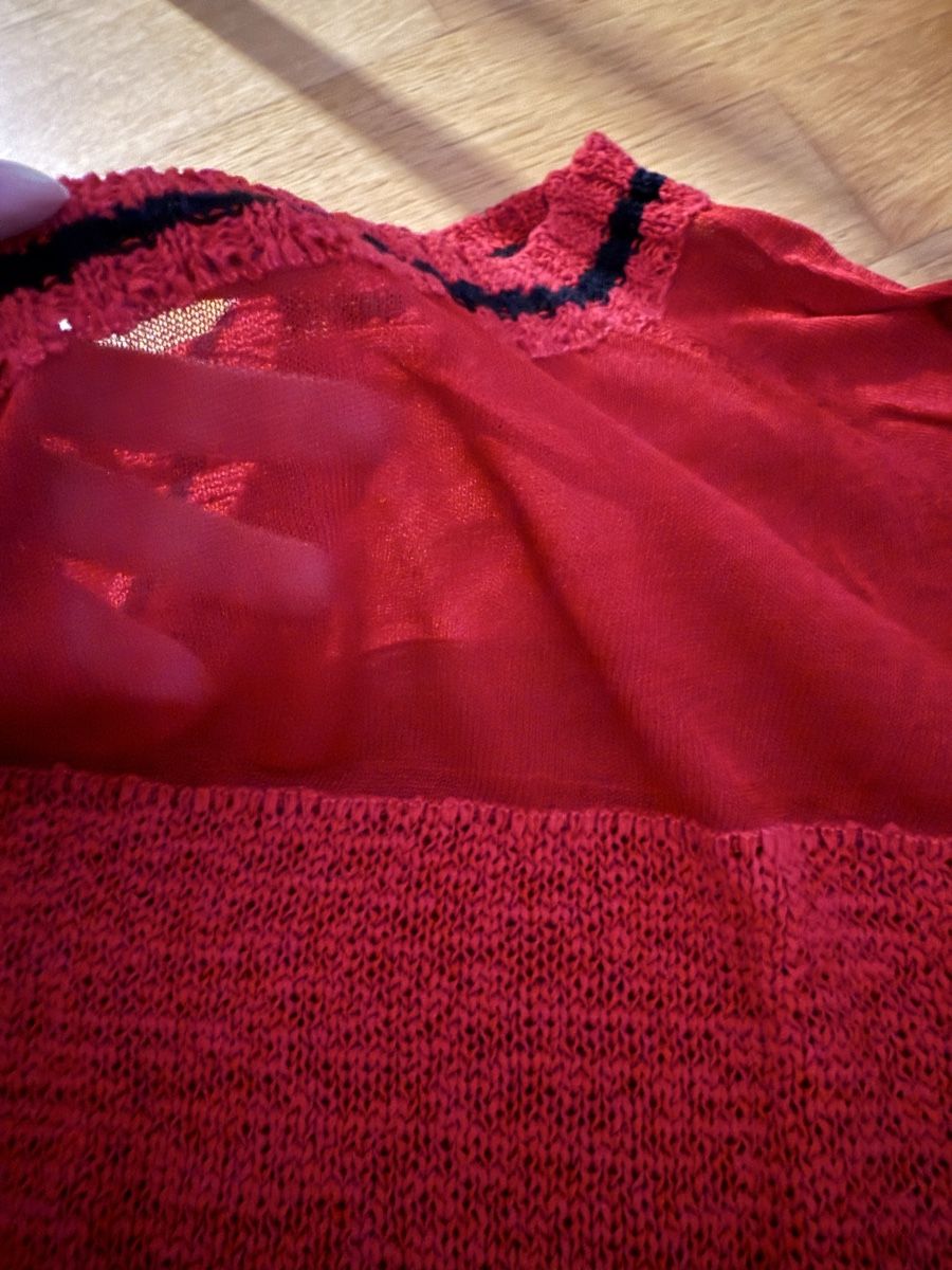 Top: Wunderschönes Top kurzarm rot mit Details, Gr. M – Nuovo (secondo la descrizione) da Lenzburg venduto da car_pzg8 1