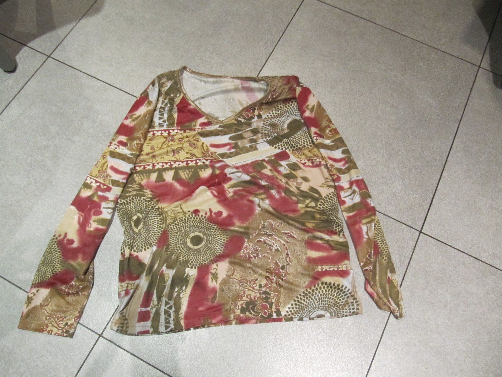 T-Shirts: Sweatshirt Damen tg. L – Gebraucht aus Arbedo von nadia1973