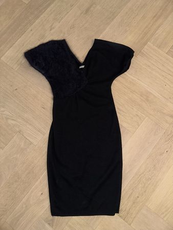 ICEBERG - Robe noir avec détail sur une épaule - taille S