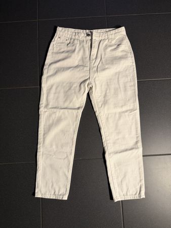 Weisse Mom Jeans, Grösse 36 - ideal für den Frühling!