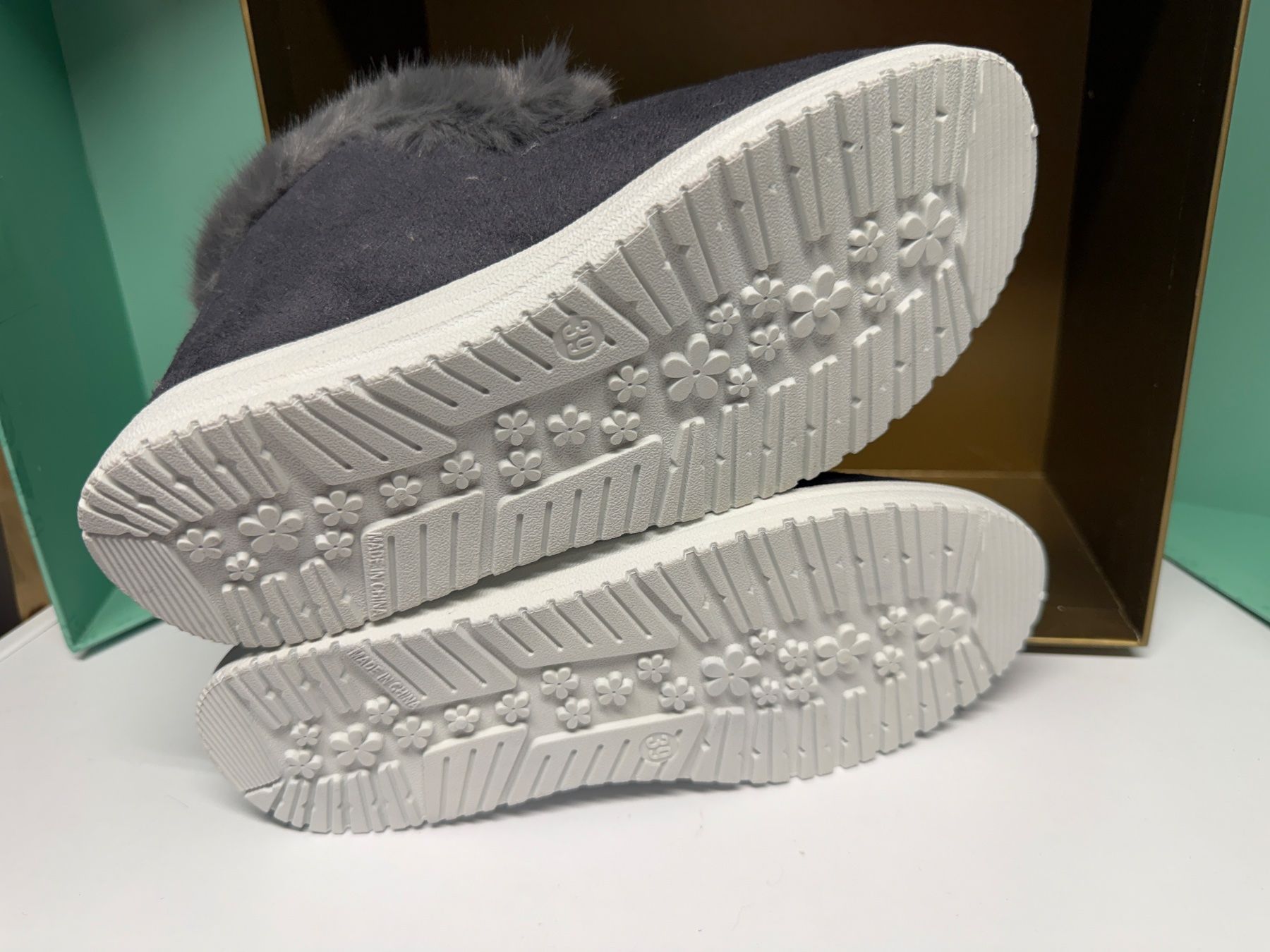 Scarpe da donna: Geschlossener Hausschuh NEU 39 – Usato da Birr venduto da WalkyriaM 1