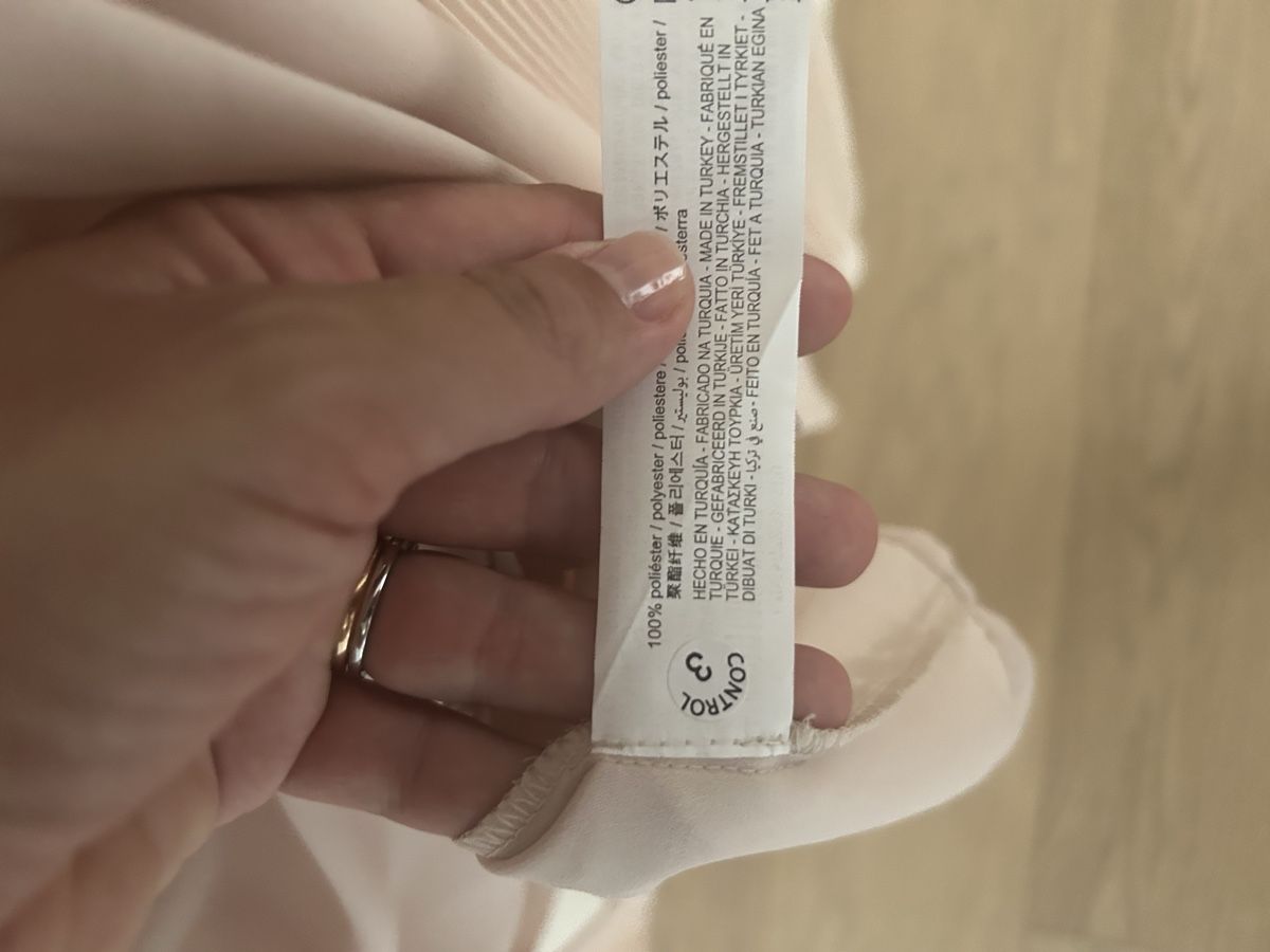 Zara Chemisiers: Chemisier Zara neuve – Neuf avec emballage d'origine à Neuchâtel par EllenB 3