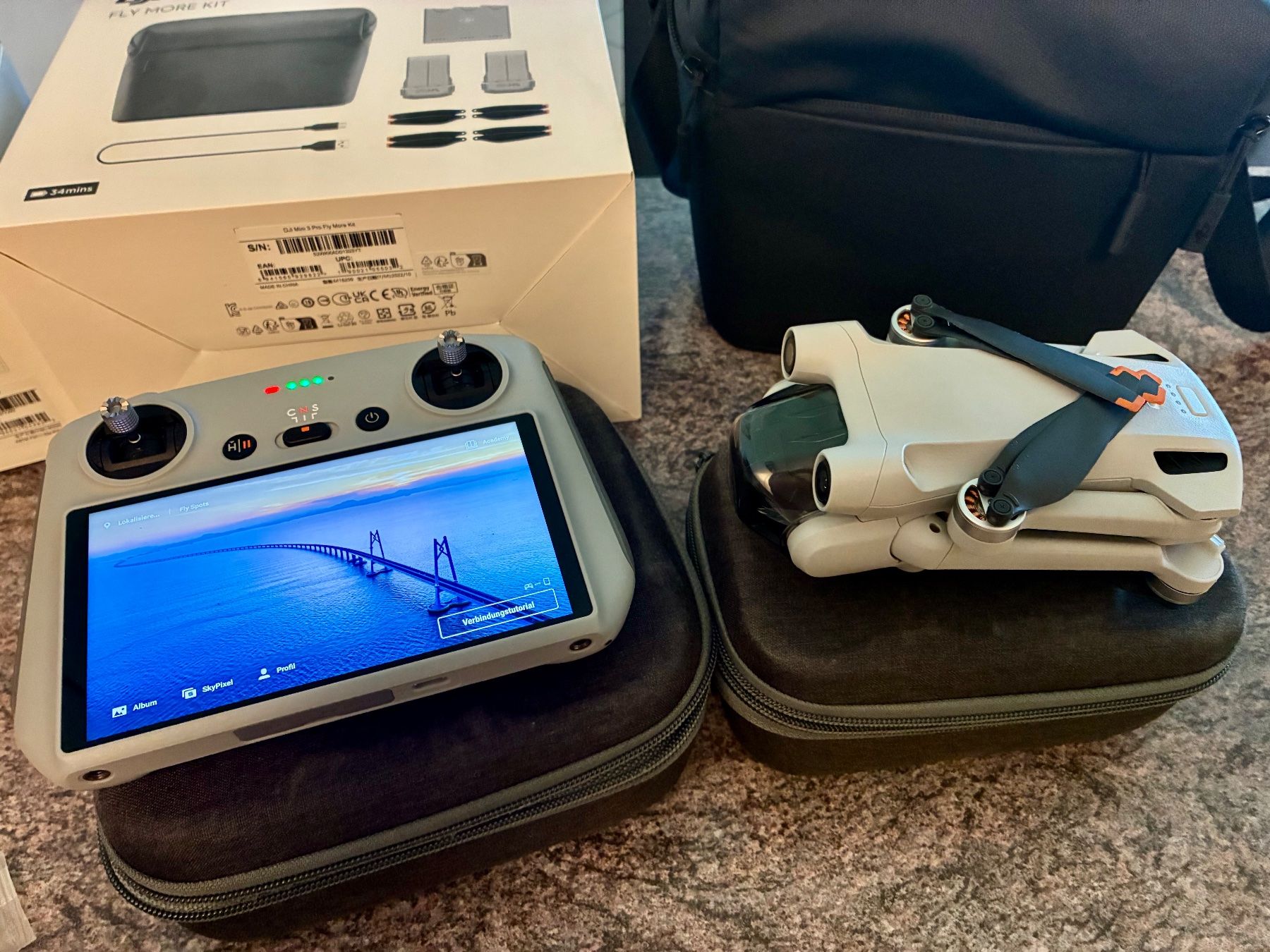 DJI Modellismo RC: DJI Mini Pro 3 mit DJI RC + Fly more Kombo + extra Taschen – Usato da Gampel venduto da Auktionsman 6