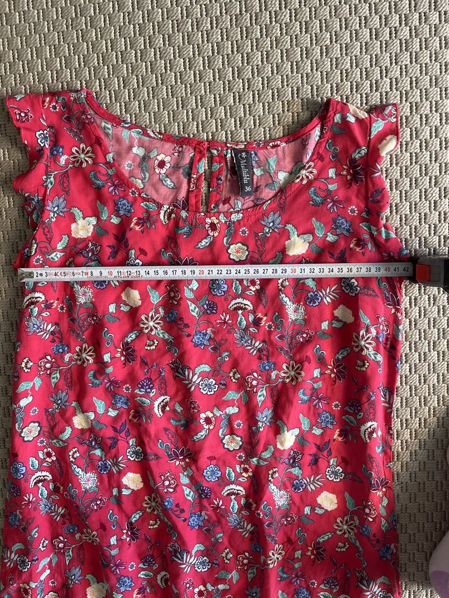 Blusen: Bluse rot, Blumenmuster, Multiblue, 36/38 – Gebraucht aus Solothurn von Bobesch08 4